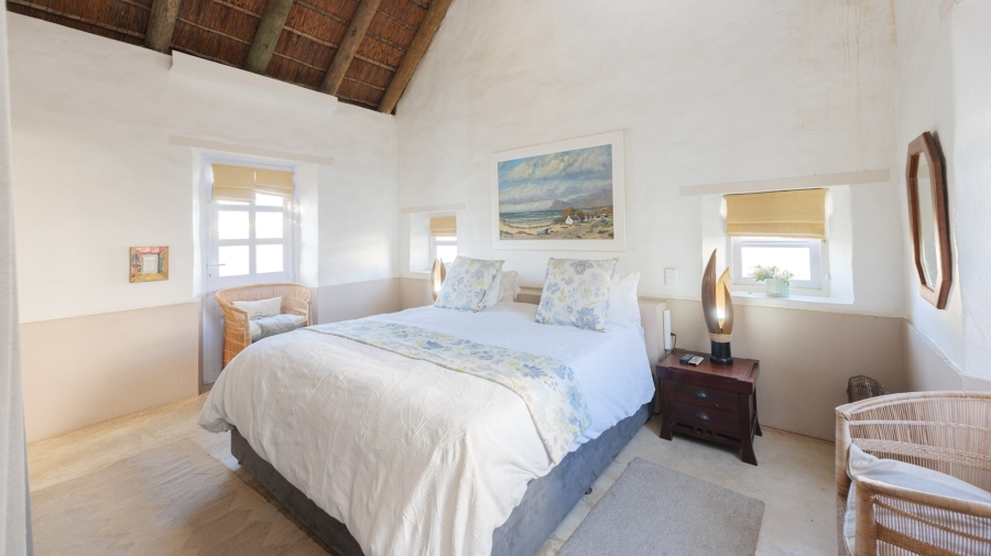 4 Bedroom Property for Sale in Struisbaai Western Cape